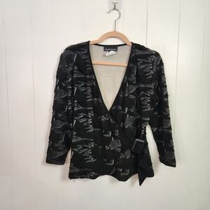 Frank Lyman Black Print V-Neck Wrap Top Stretchy 3/4 Sleeves Size 12 Vintage Y2k